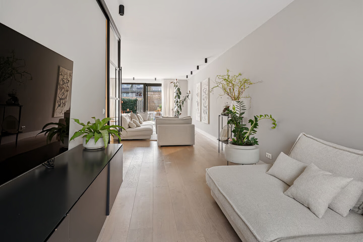 Tussenwoning te koop: Albinusstraat 12, Rotterdam