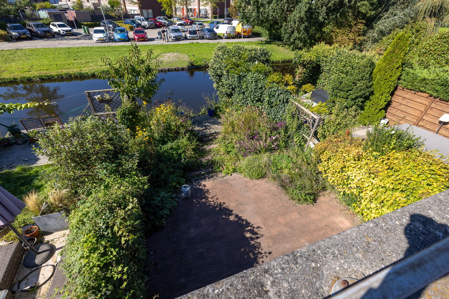 Tussenwoning te koop: Ringdijk 141, Rotterdam
