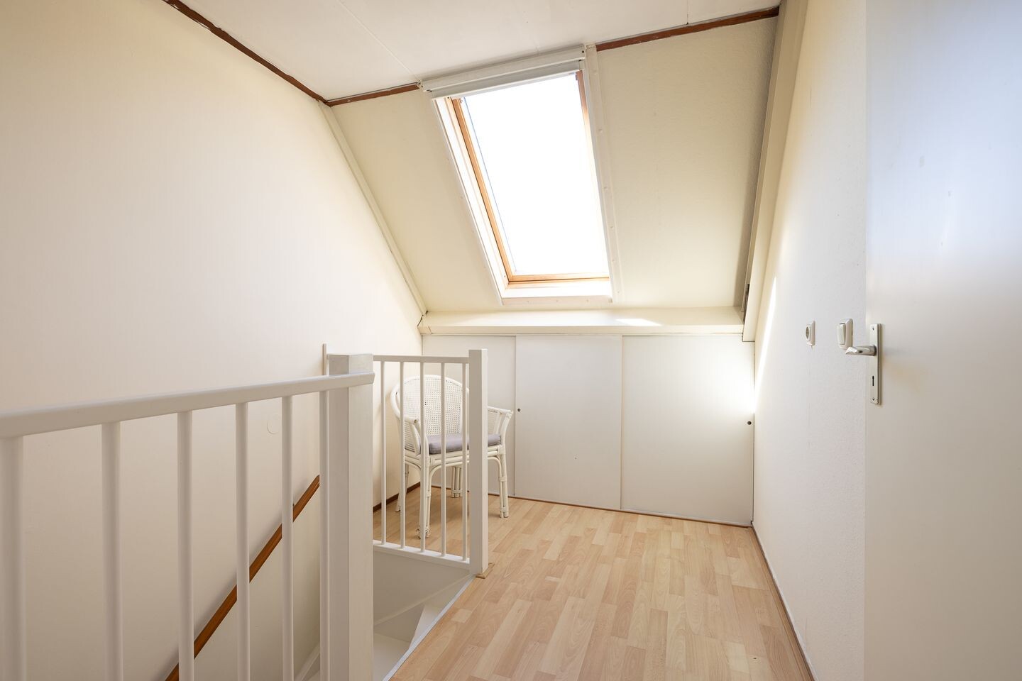 Tussenwoning te koop: Ringdijk 141, Rotterdam