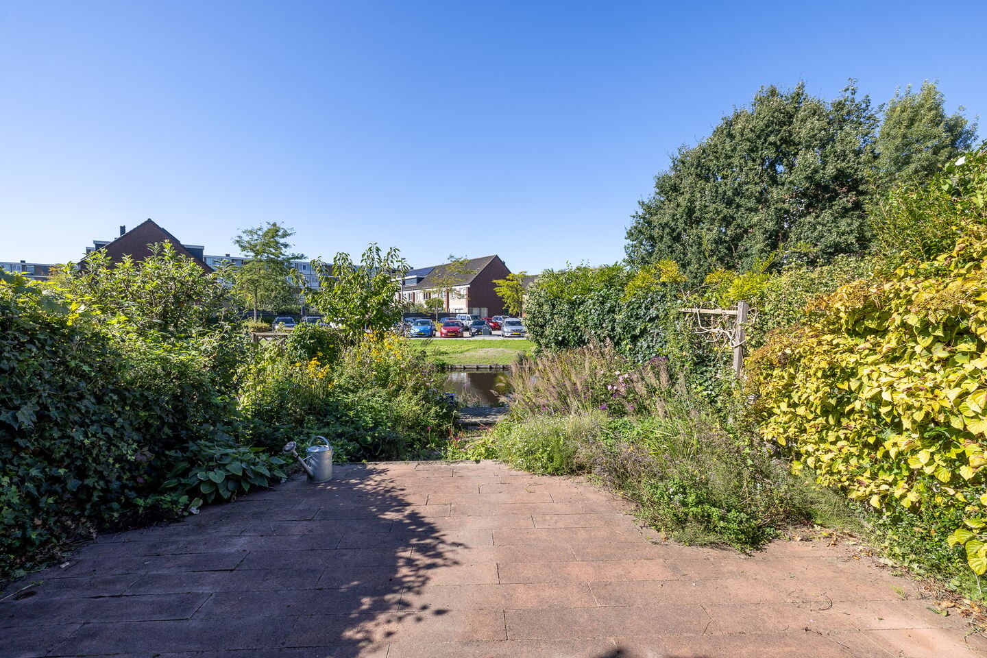 Tussenwoning te koop: Ringdijk 141, Rotterdam