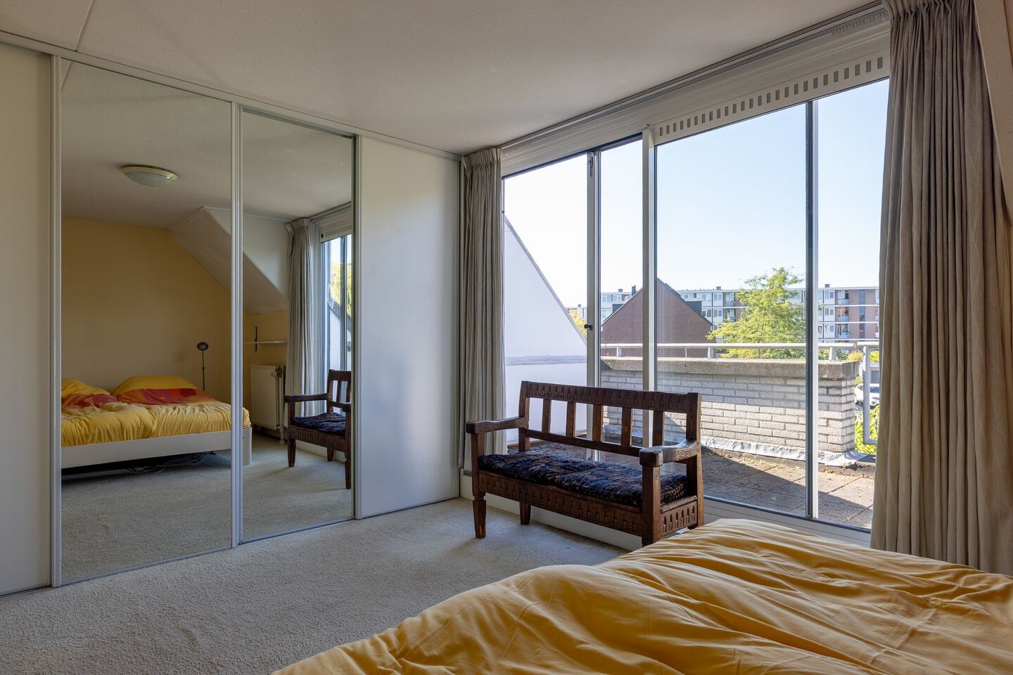 Tussenwoning te koop: Ringdijk 141, Rotterdam