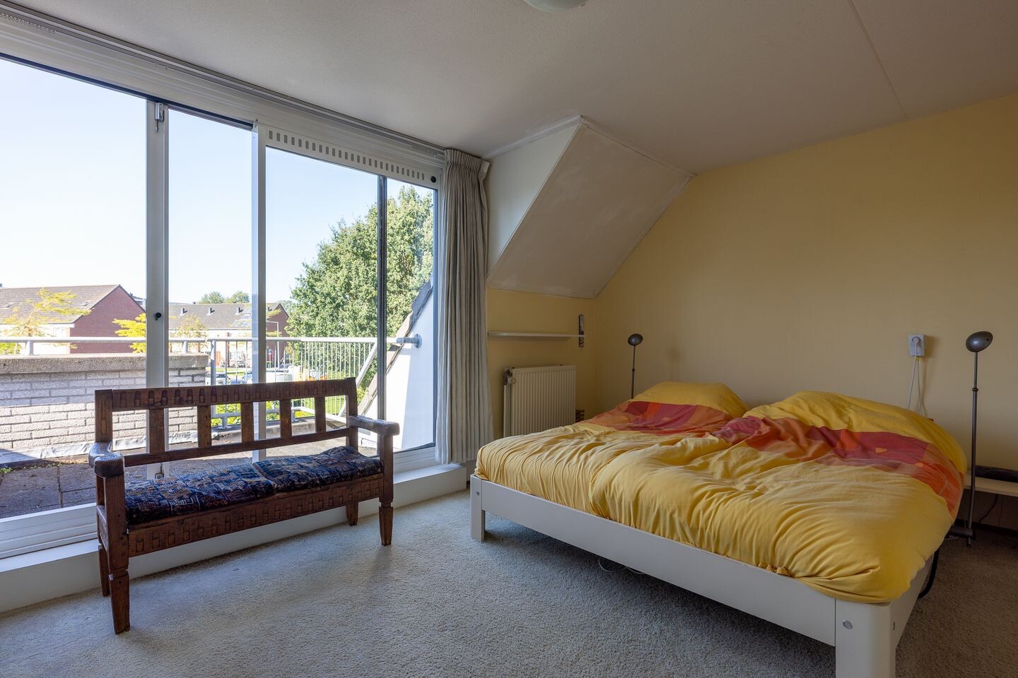 Tussenwoning te koop: Ringdijk 141, Rotterdam