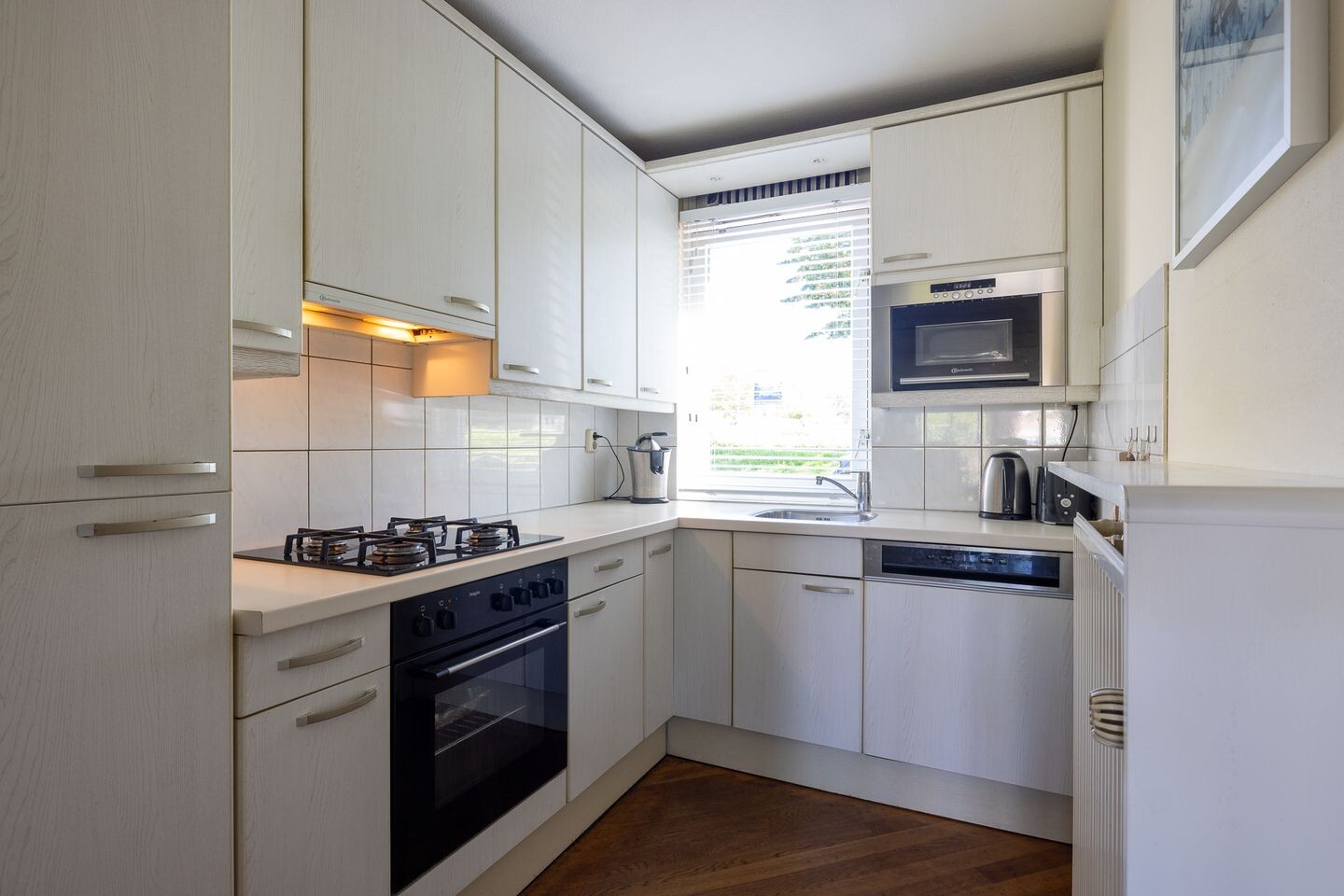 Tussenwoning te koop: Ringdijk 141, Rotterdam