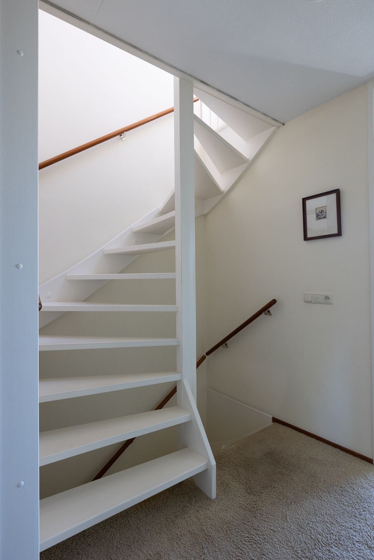 Tussenwoning te koop: Ringdijk 141, Rotterdam