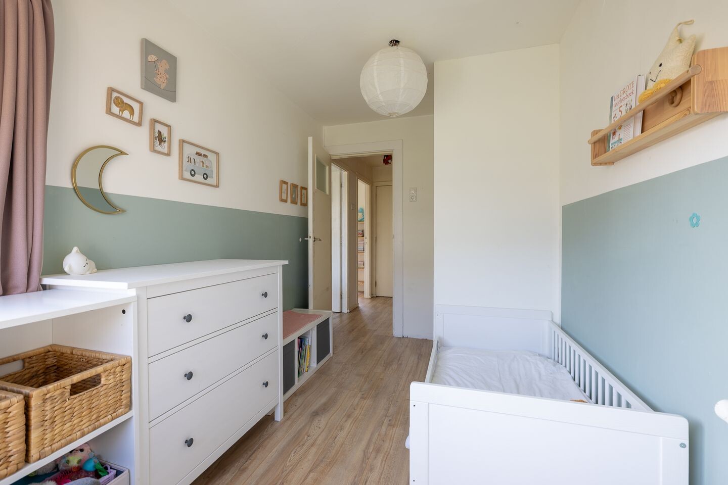 Tussenwoning te koop: Larikslaan 135, Rotterdam
