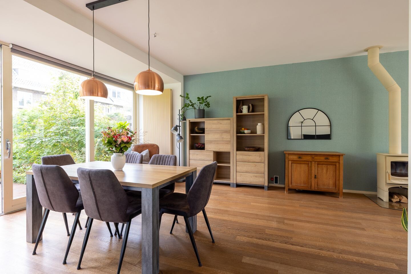 Tussenwoning te koop: Larikslaan 135, Rotterdam