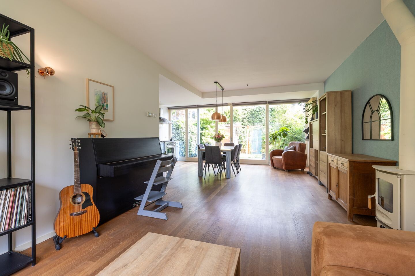 Tussenwoning te koop: Larikslaan 135, Rotterdam