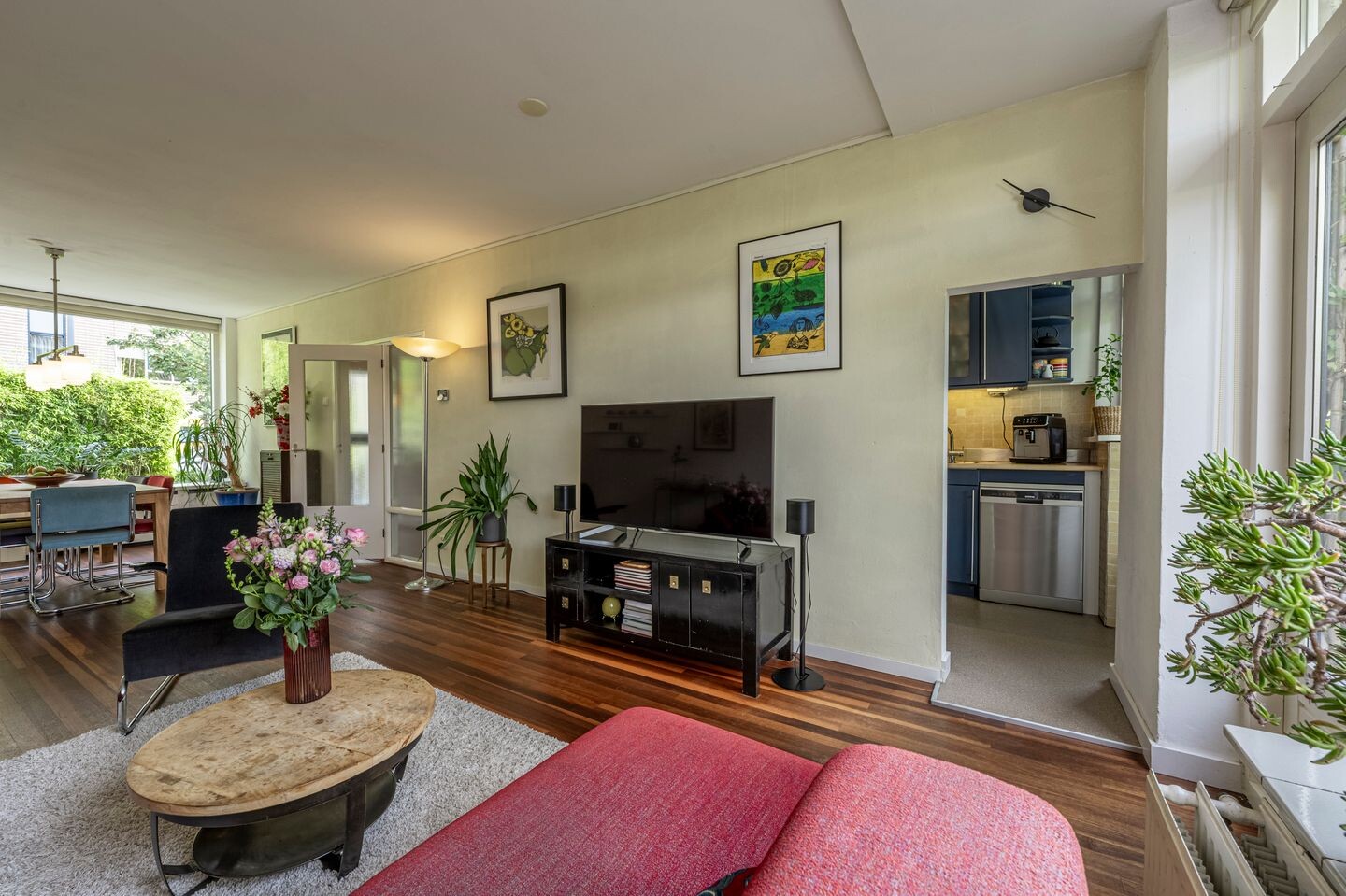 Tussenwoning te koop: Wingerdlaan 12, Rotterdam