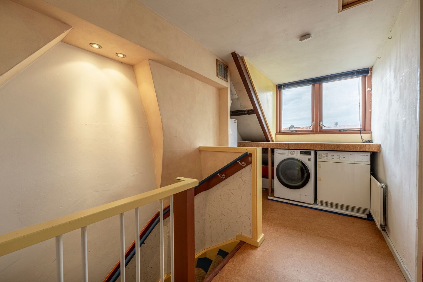Tussenwoning te koop: Wingerdlaan 12, Rotterdam