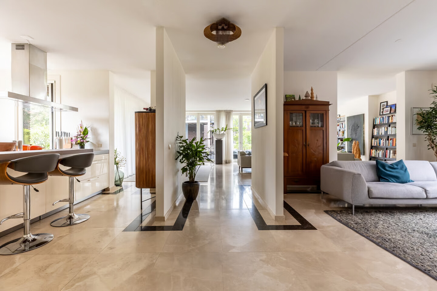 Appartement te koop: Straatweg 83A, Rotterdam