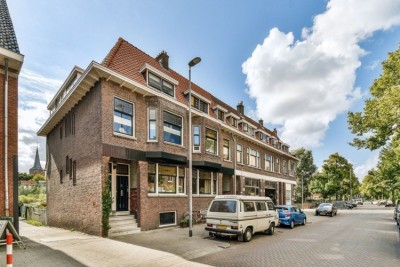 Adriaen van der Doeslaan 25-B