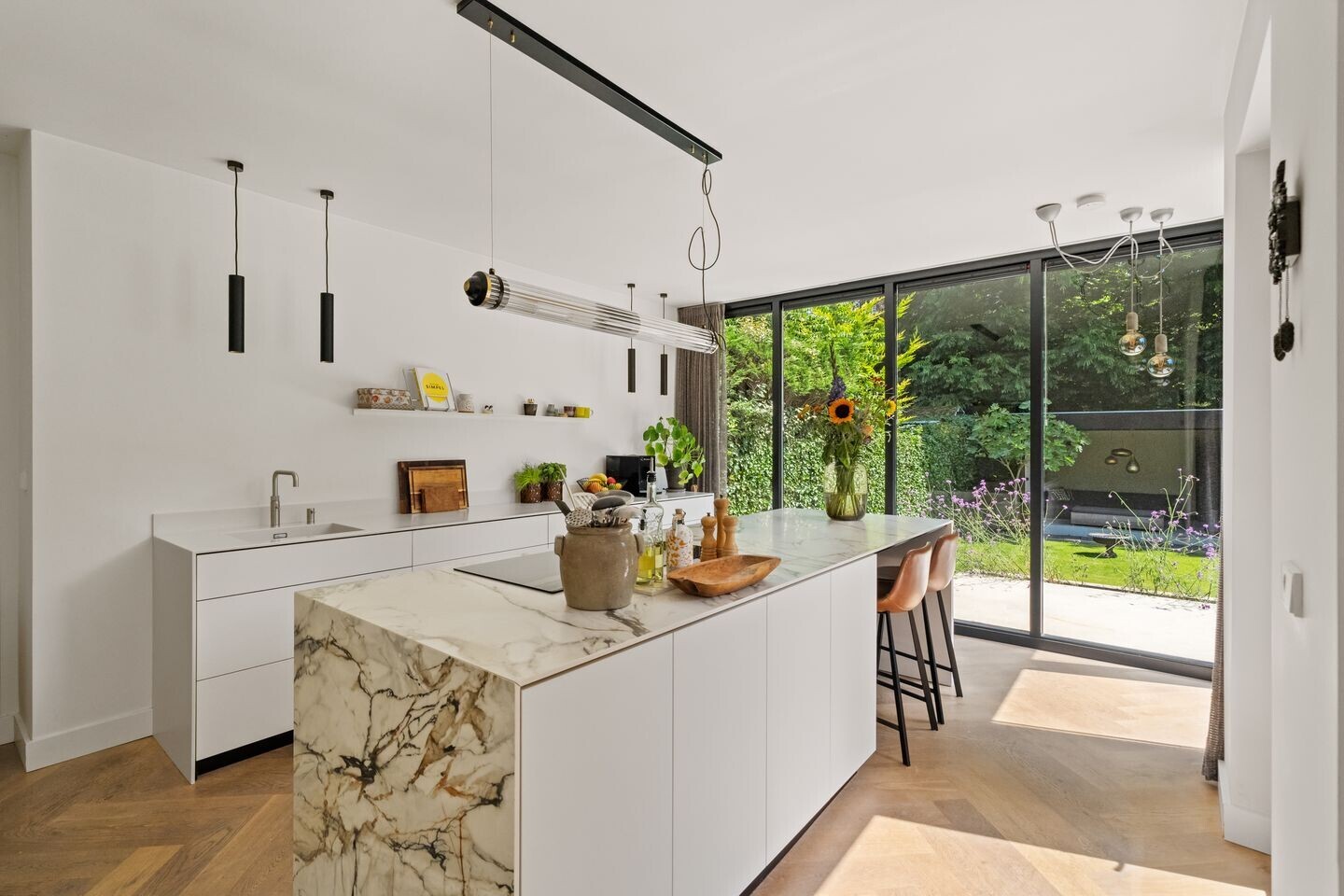 Vrijstaande woning te koop: Ringdijk 12, Rotterdam
