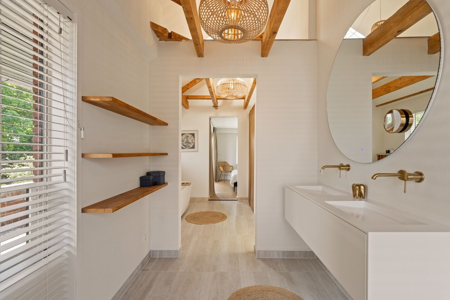 Vrijstaande woning te koop: Ringdijk 12, Rotterdam
