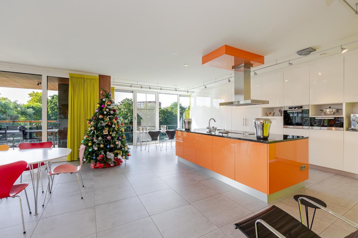 Appartement te koop: Lamsrustlaan 335, Rotterdam