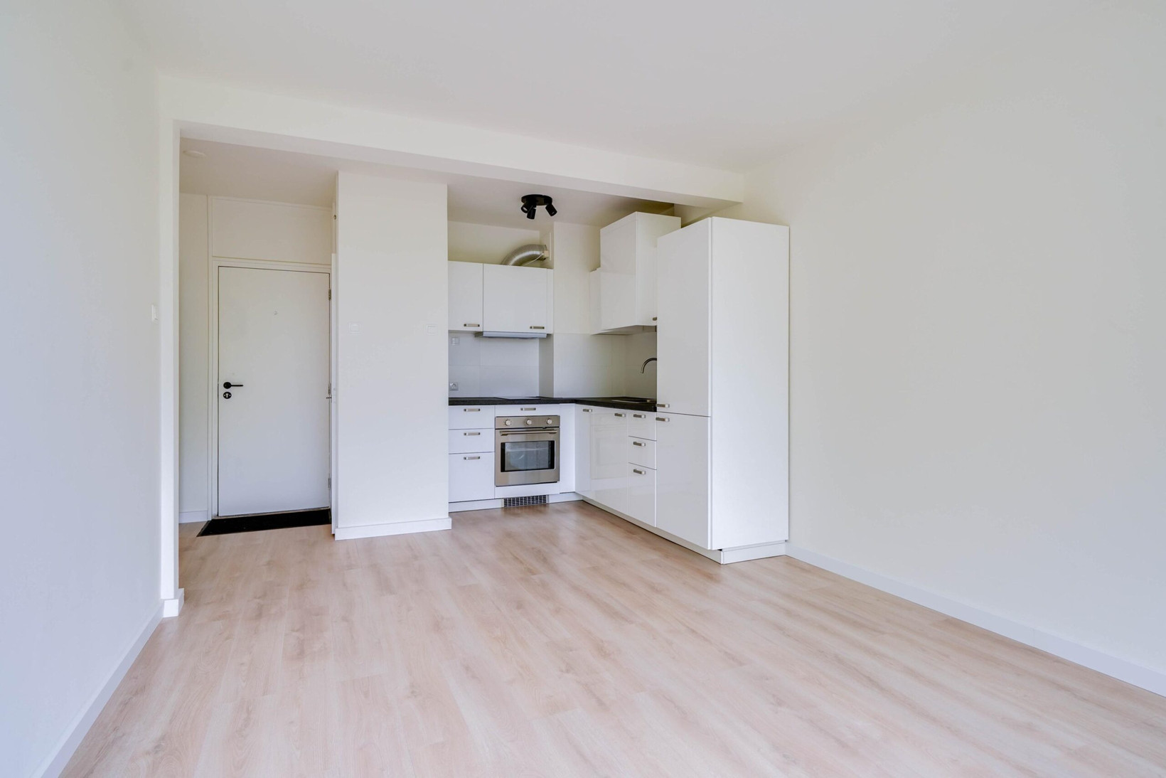 Studio te koop: Granadoslaan 80, Rotterdam