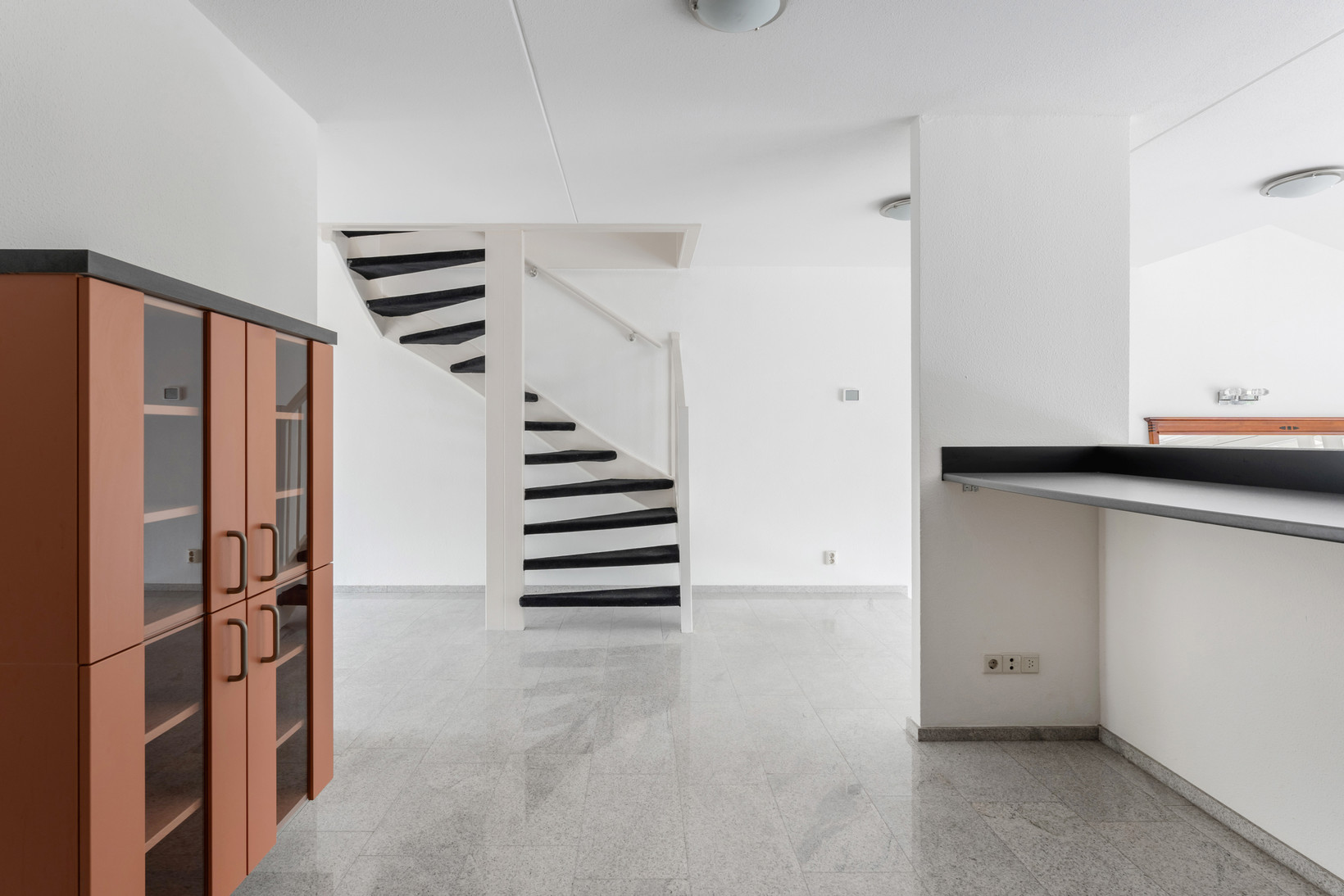 Tussenwoning te koop: Kees van Hasseltstraat 10, Rotterdam