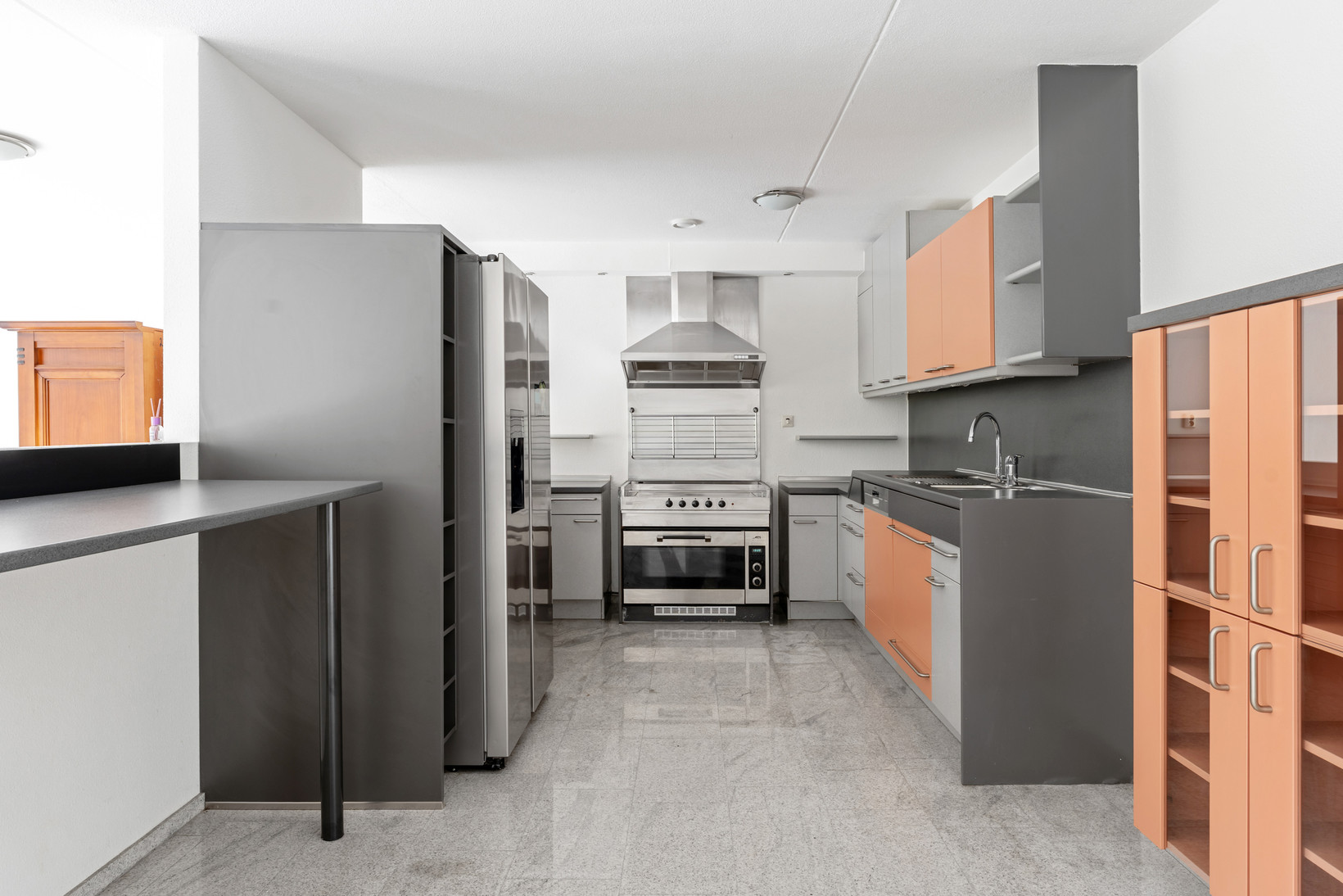 Tussenwoning te koop: Kees van Hasseltstraat 10, Rotterdam