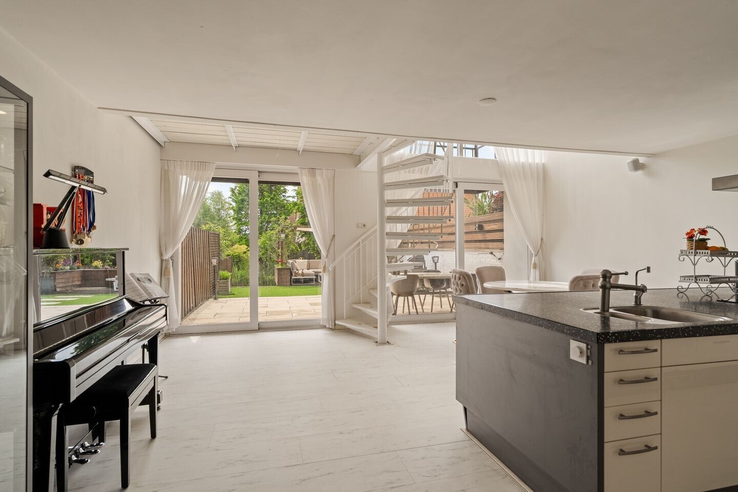 Hoekwoning te koop: Brandingdijk 148, Rotterdam
