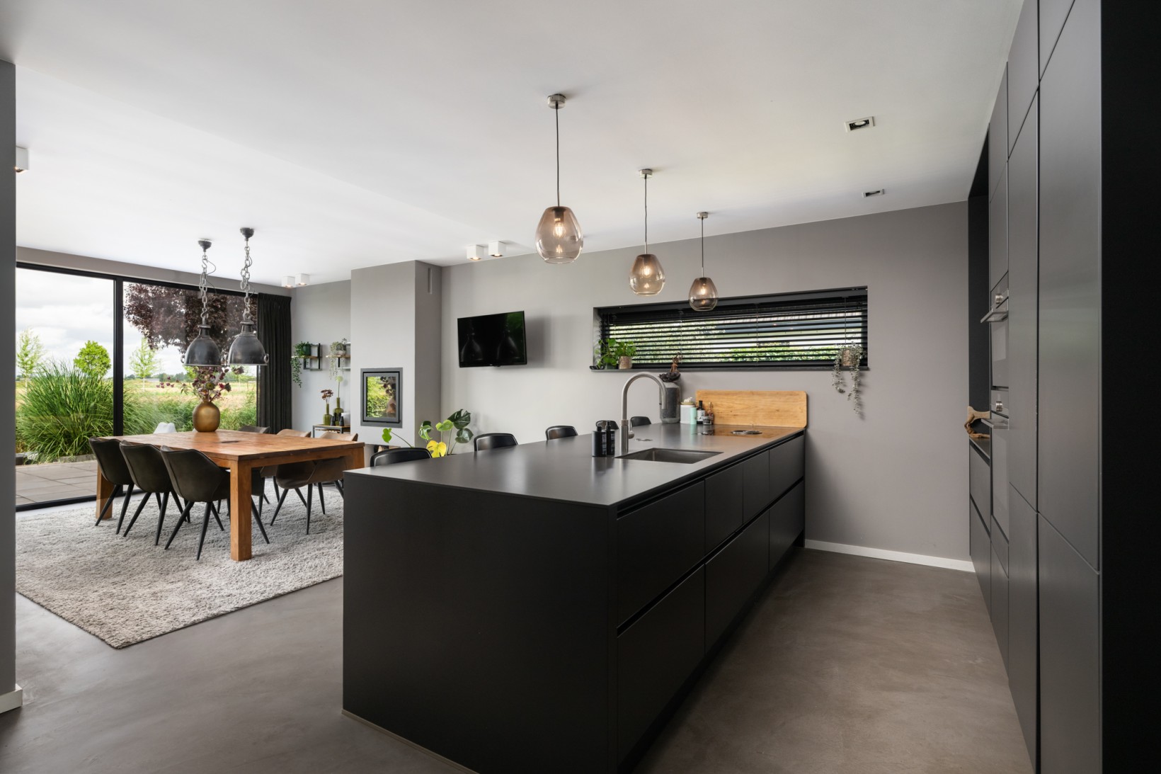 Vrijstaande woning te koop: Neeltje Breedveldkade 25, Rotterdam