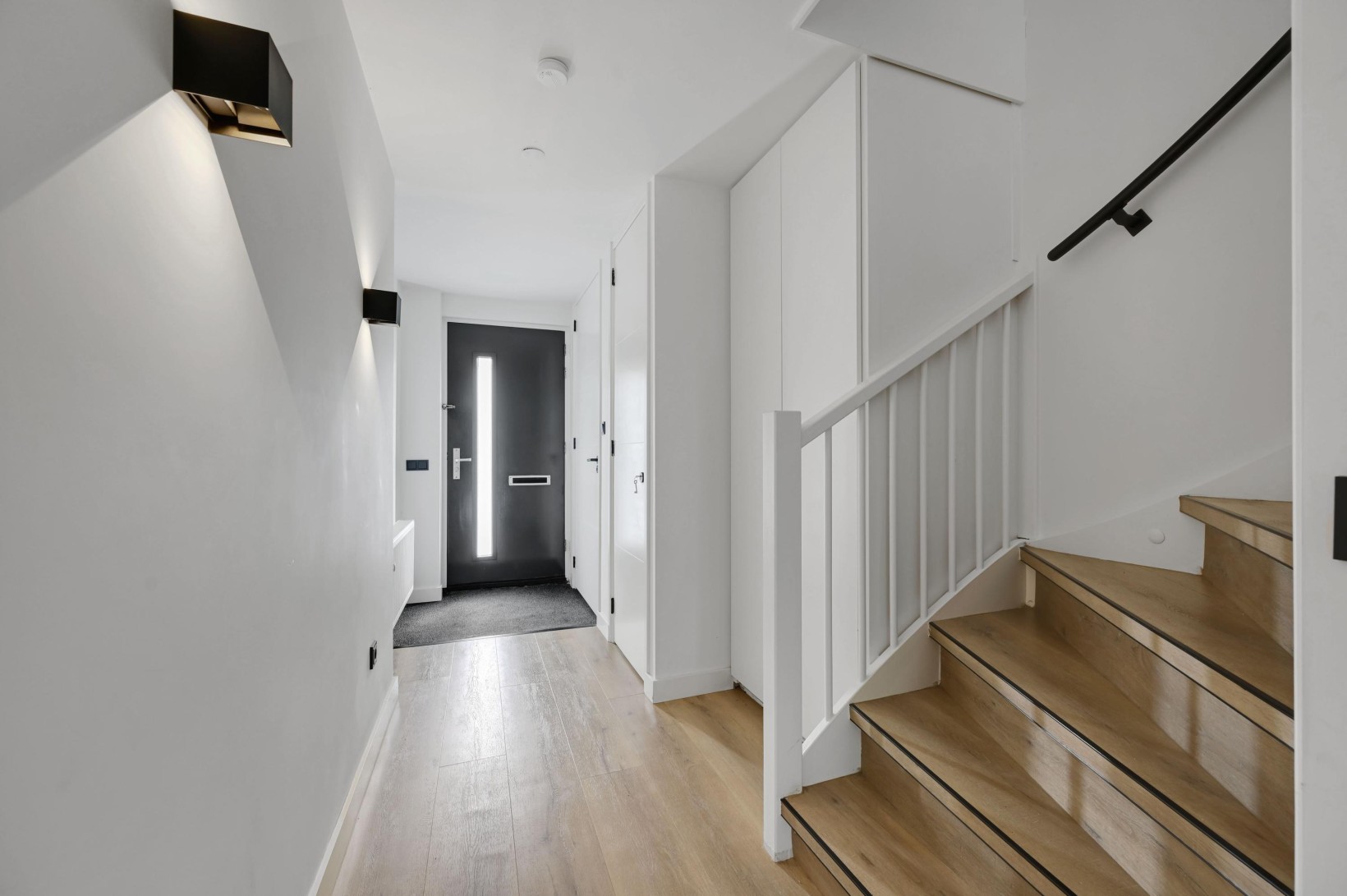 Tussenwoning te koop: Bernard Canterstraat 13, Rotterdam