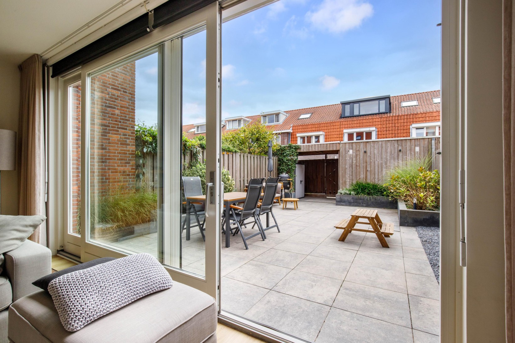 Tussenwoning te koop: Jan Sluijtersstraat 26, Rotterdam