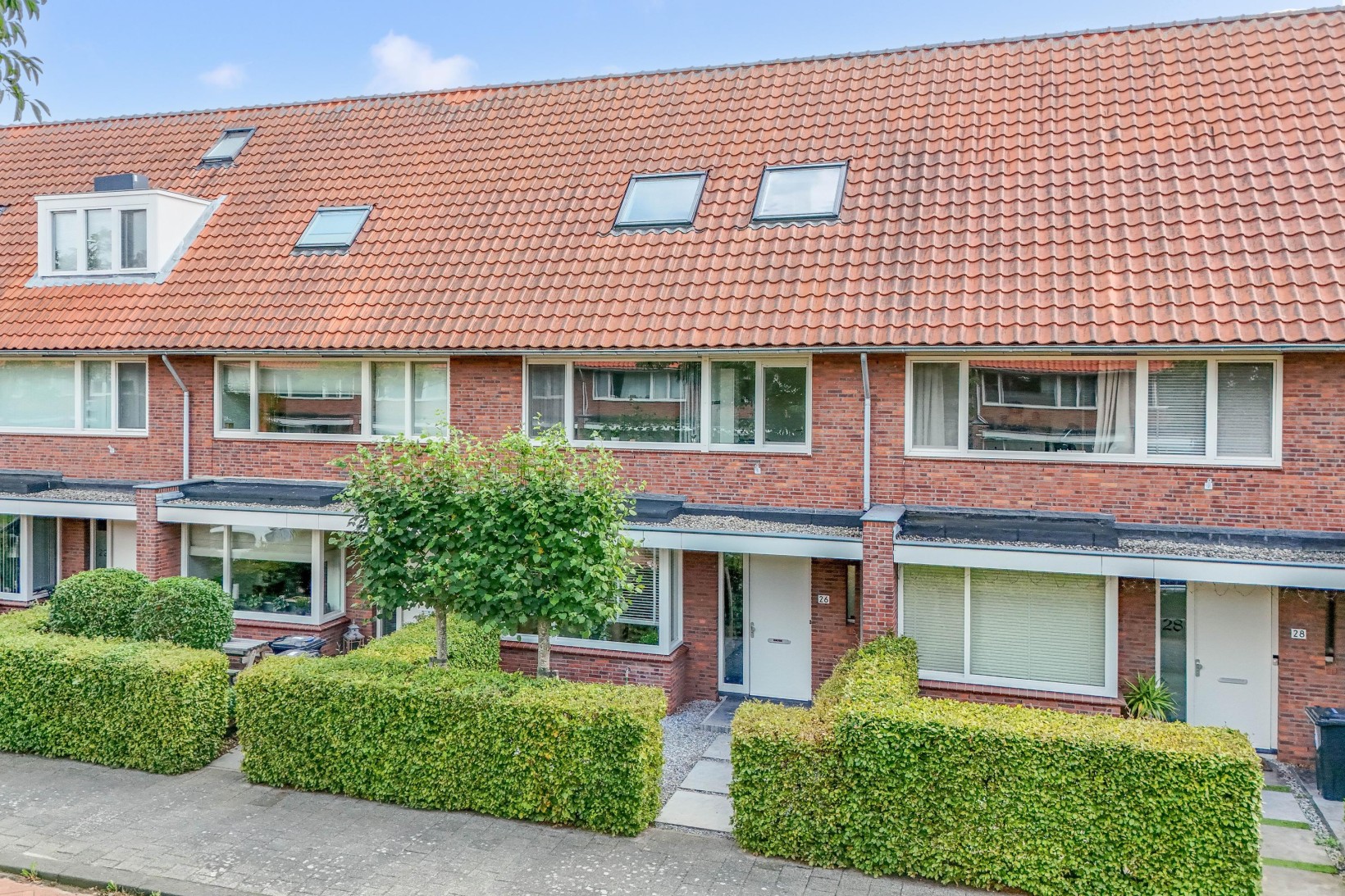 Tussenwoning te koop: Jan Sluijtersstraat 26, Rotterdam