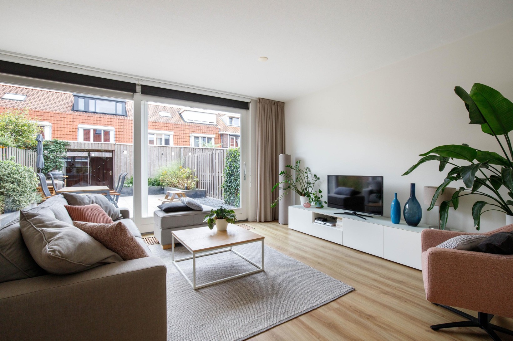Tussenwoning te koop: Jan Sluijtersstraat 26, Rotterdam