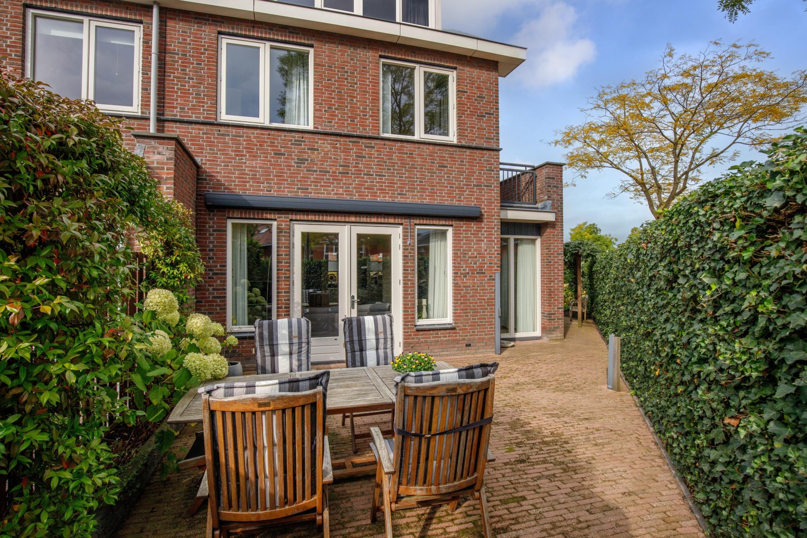 Hoekwoning te koop: Maurice de Vlaminckstraat 6, Rotterdam