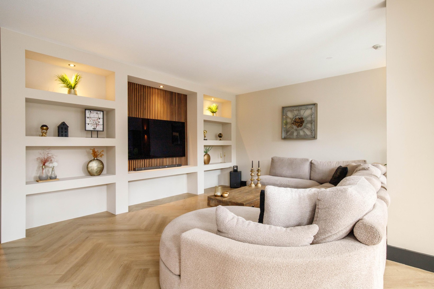 Tussenwoning te koop: Pablo Picassostraat 32, Rotterdam