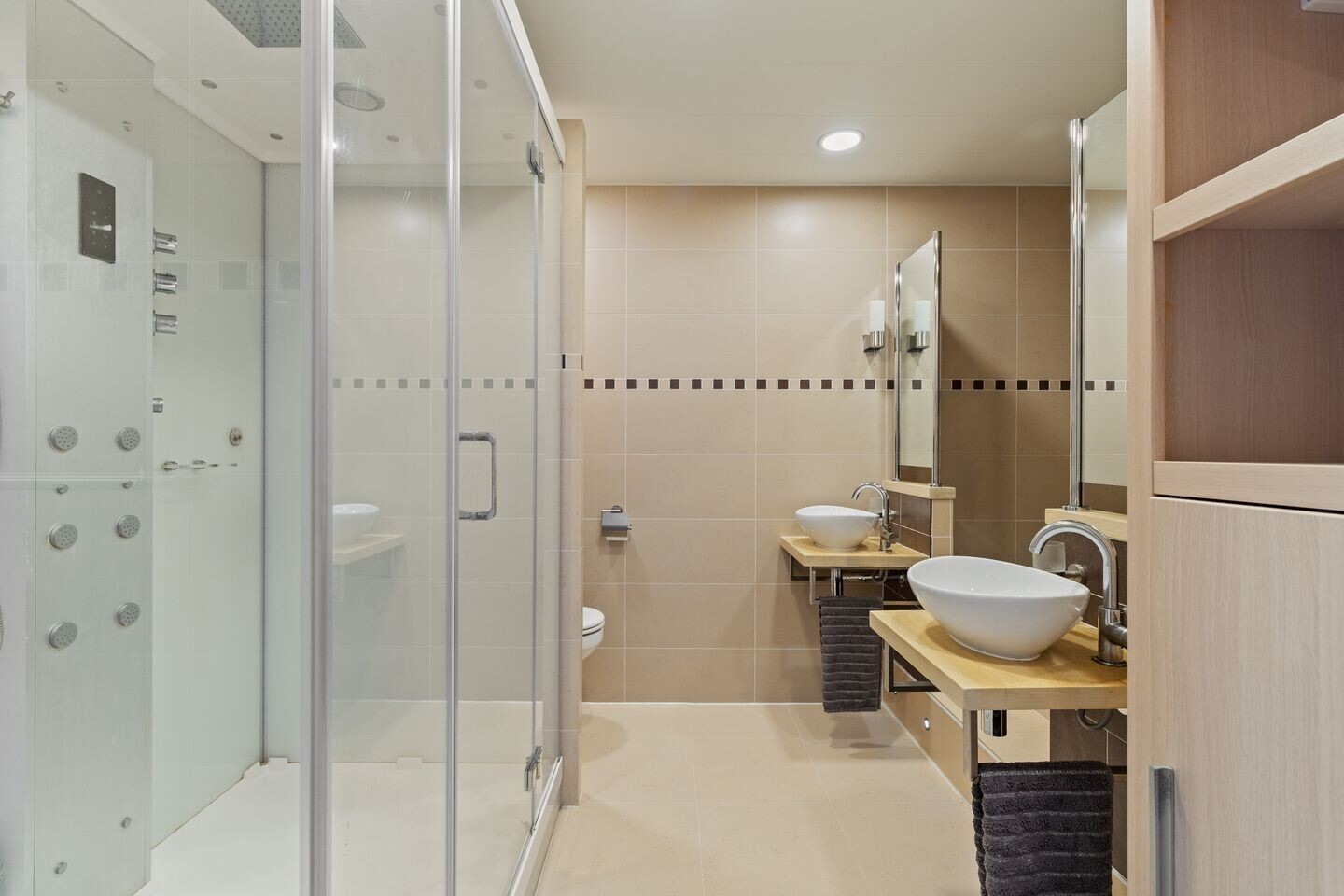 Tussenwoning te koop: Samoshof 9, Rotterdam