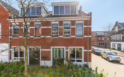 Gezusters Van Damhof 2