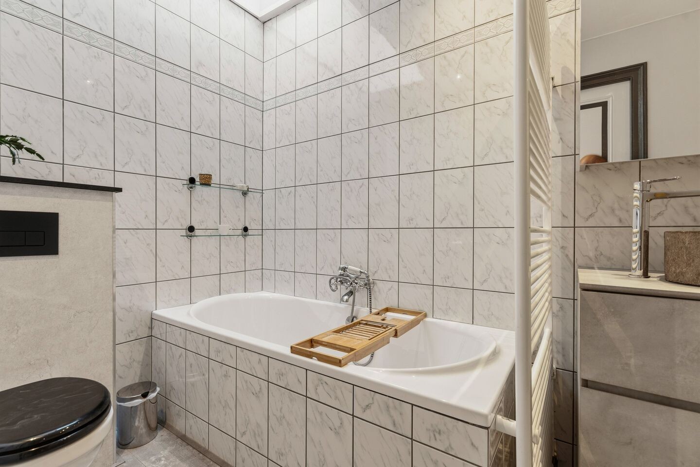 Appartement te koop: Voorschoterlaan 145B, Rotterdam