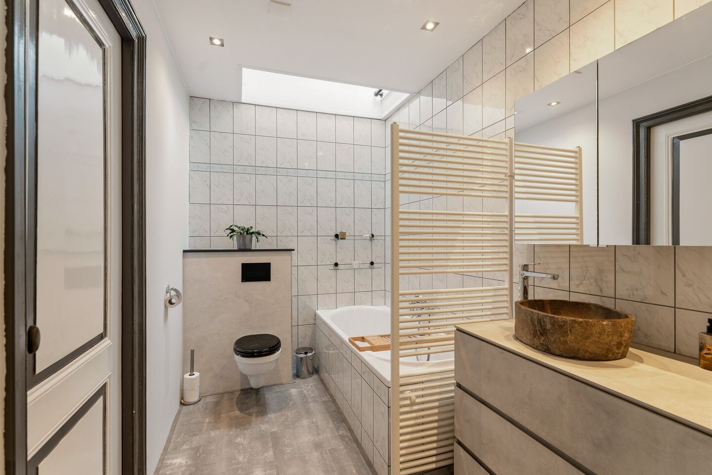 Appartement te koop: Voorschoterlaan 145B, Rotterdam