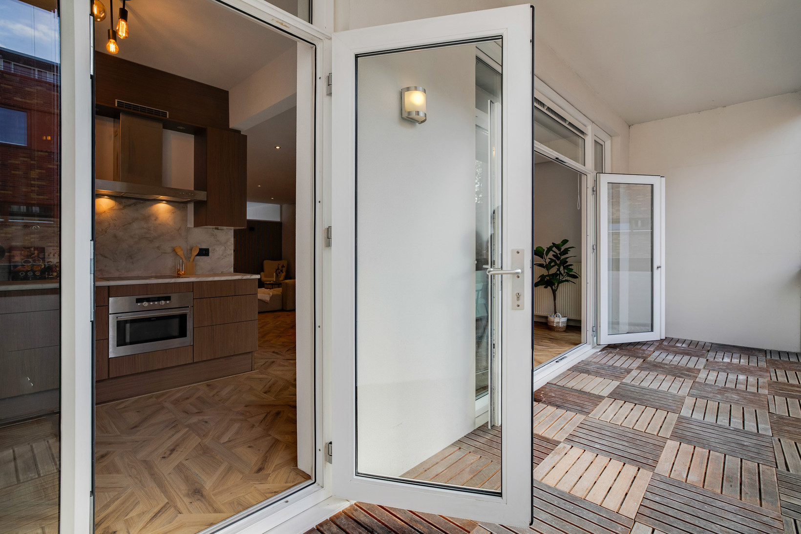 Appartement te koop: Oostzeedijk 66B, Rotterdam