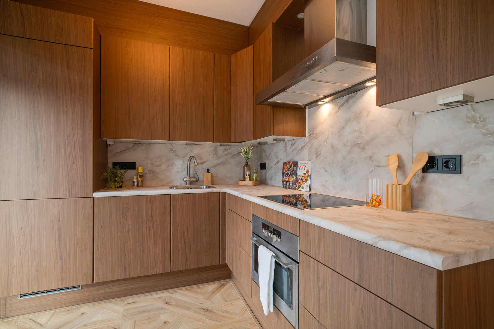 Appartement te koop: Oostzeedijk 66B, Rotterdam