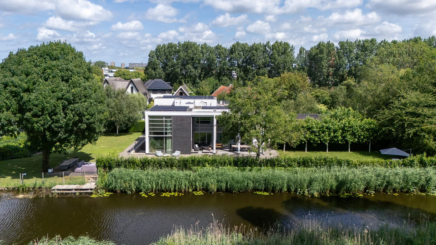 Vrijstaande woning te koop: Ringvaartweg 147, Rotterdam