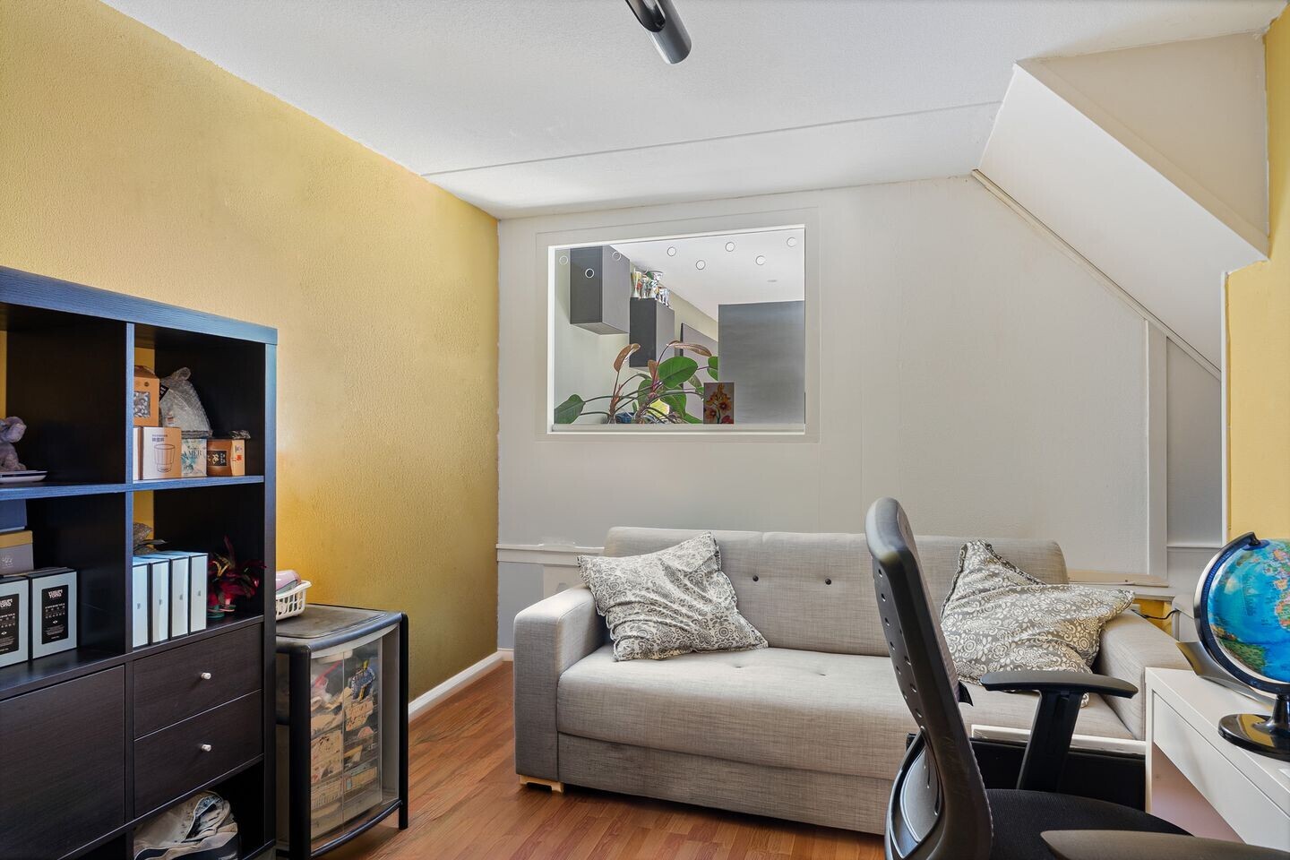 Tussenwoning te koop: Arie de Zeeuwstraat 9, Rotterdam