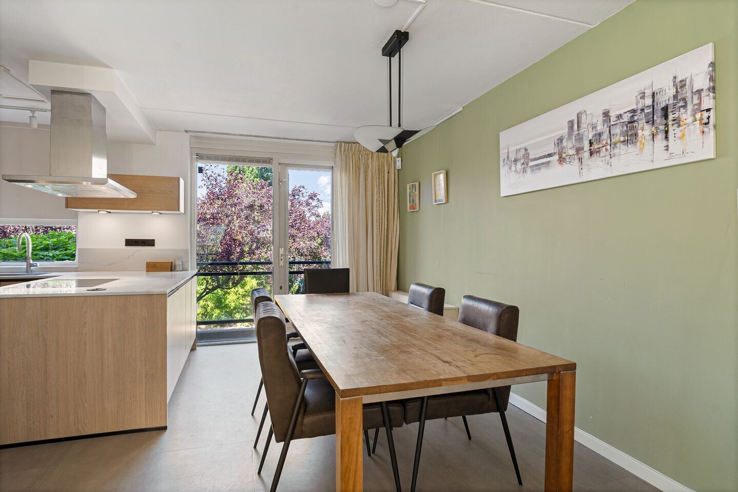 Tussenwoning te koop: Arie de Zeeuwstraat 9, Rotterdam