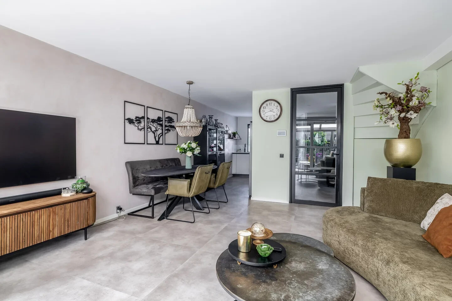 Hoekwoning te koop: Riet Blom-Mouritsstraat 1, Rotterdam