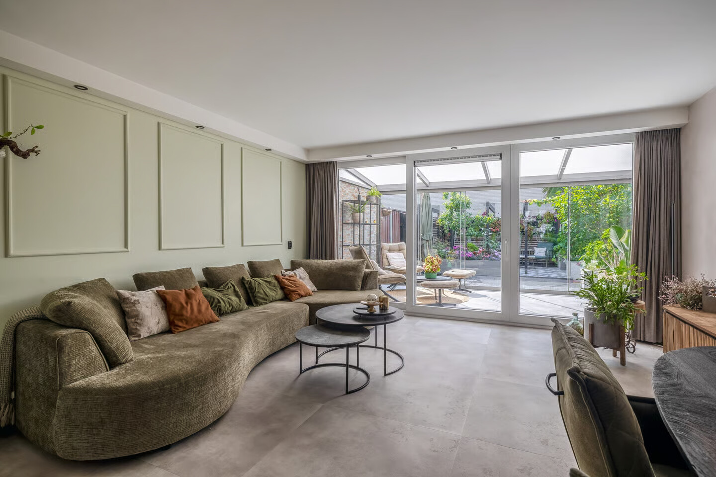 Hoekwoning te koop: Riet Blom-Mouritsstraat 1, Rotterdam