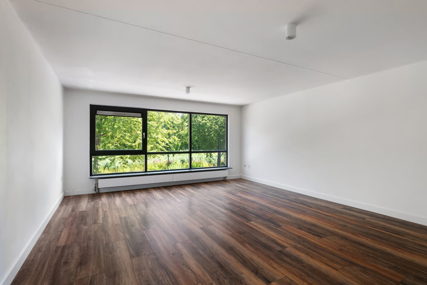 Tussenwoning te koop: A. Noordewier-Reddingiuslaan 89, Rotterdam