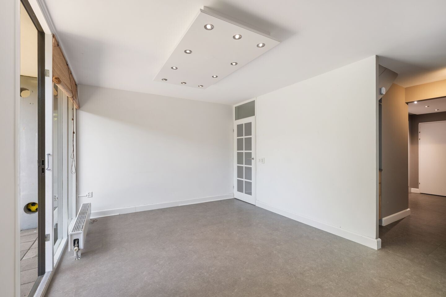 Tussenwoning te koop: A. Noordewier-Reddingiuslaan 89, Rotterdam