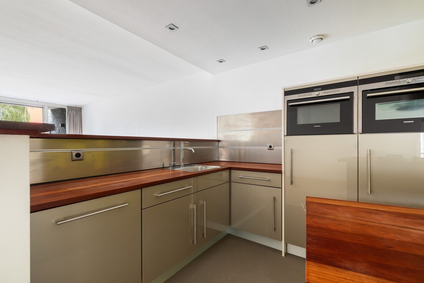 Appartement te koop: Marie van Eijsden-Vinkstraat 297, Rotterdam