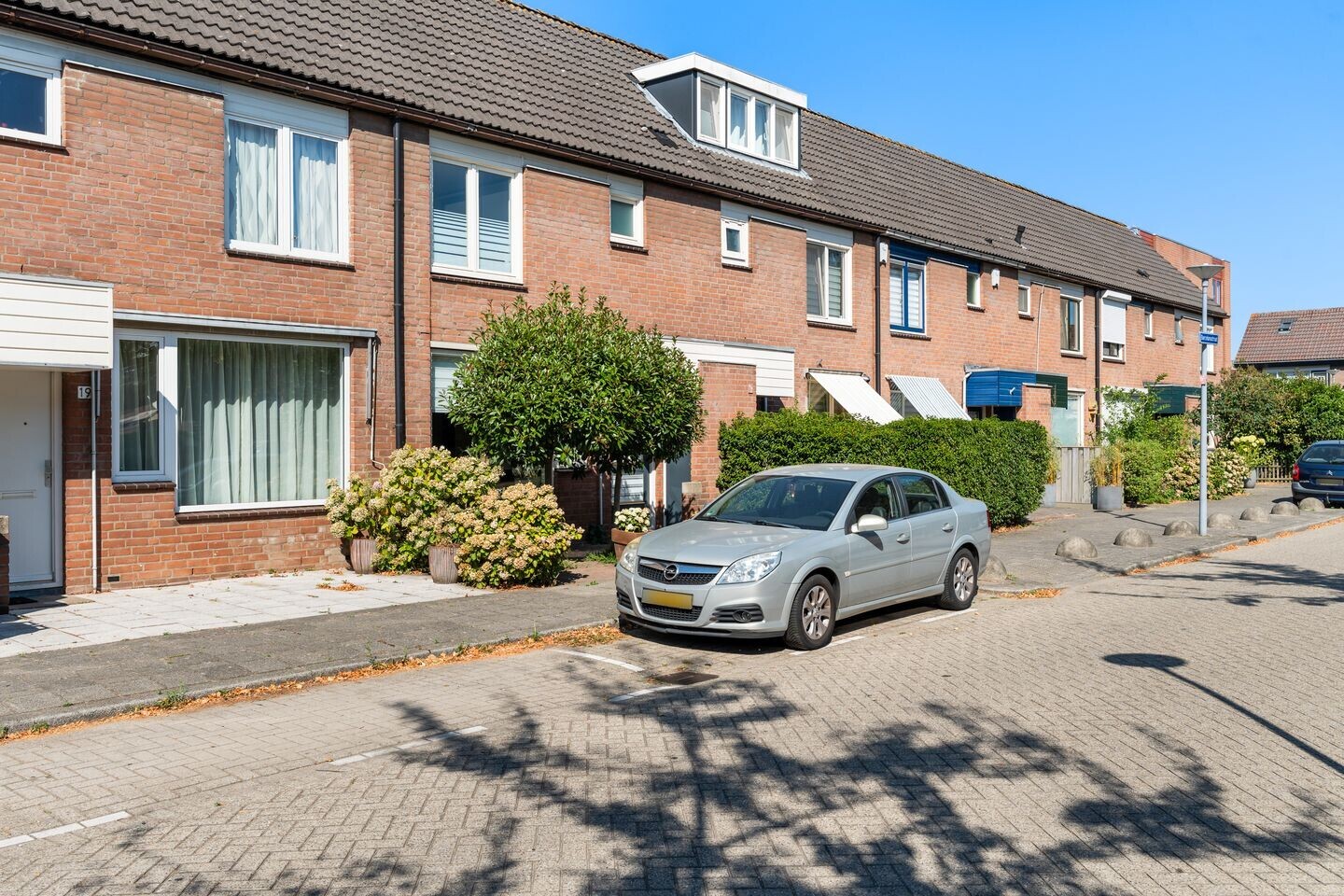 Tussenwoning te koop: Barcelonastraat 17, Rotterdam