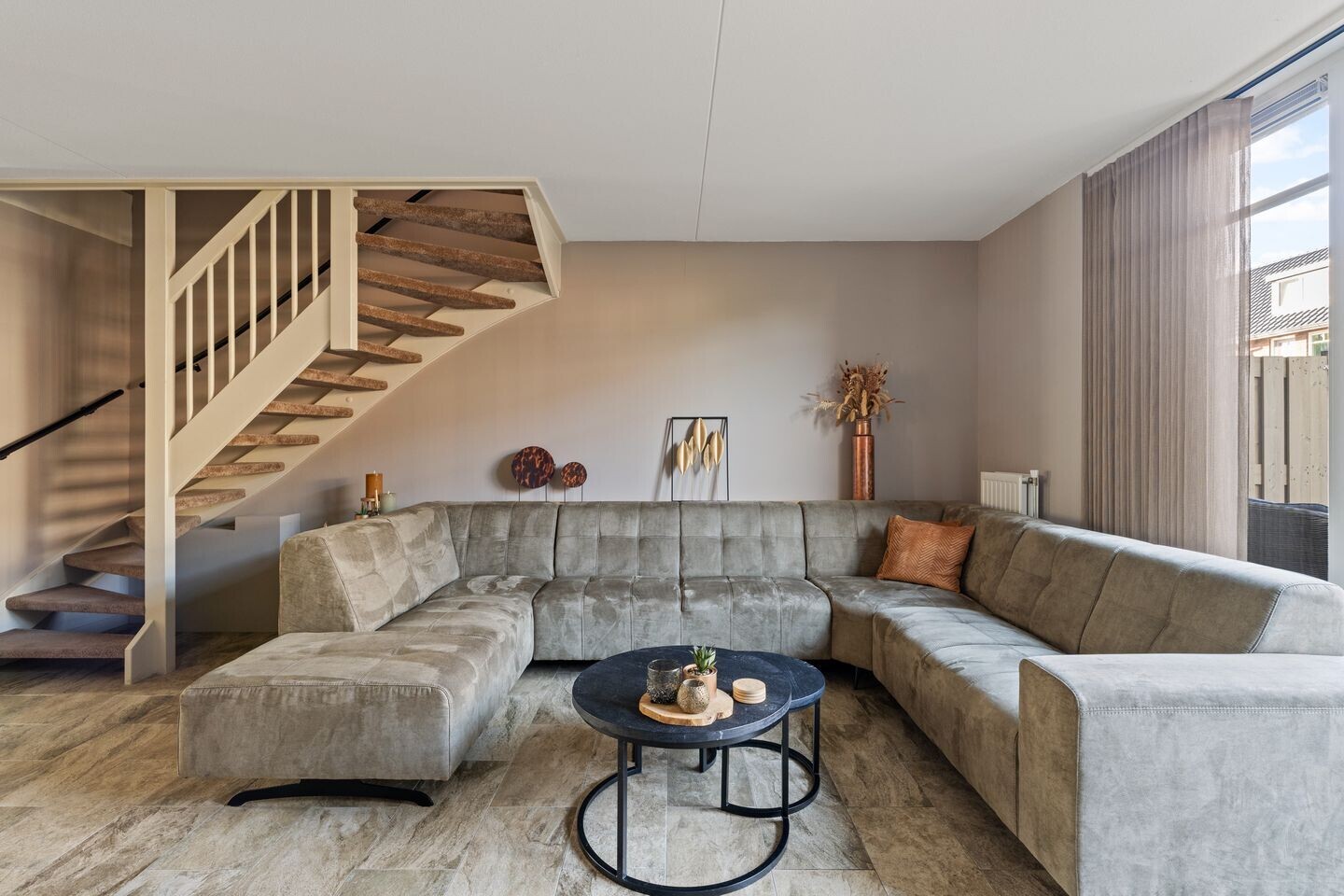 Tussenwoning te koop: Kamgras 144, Rotterdam