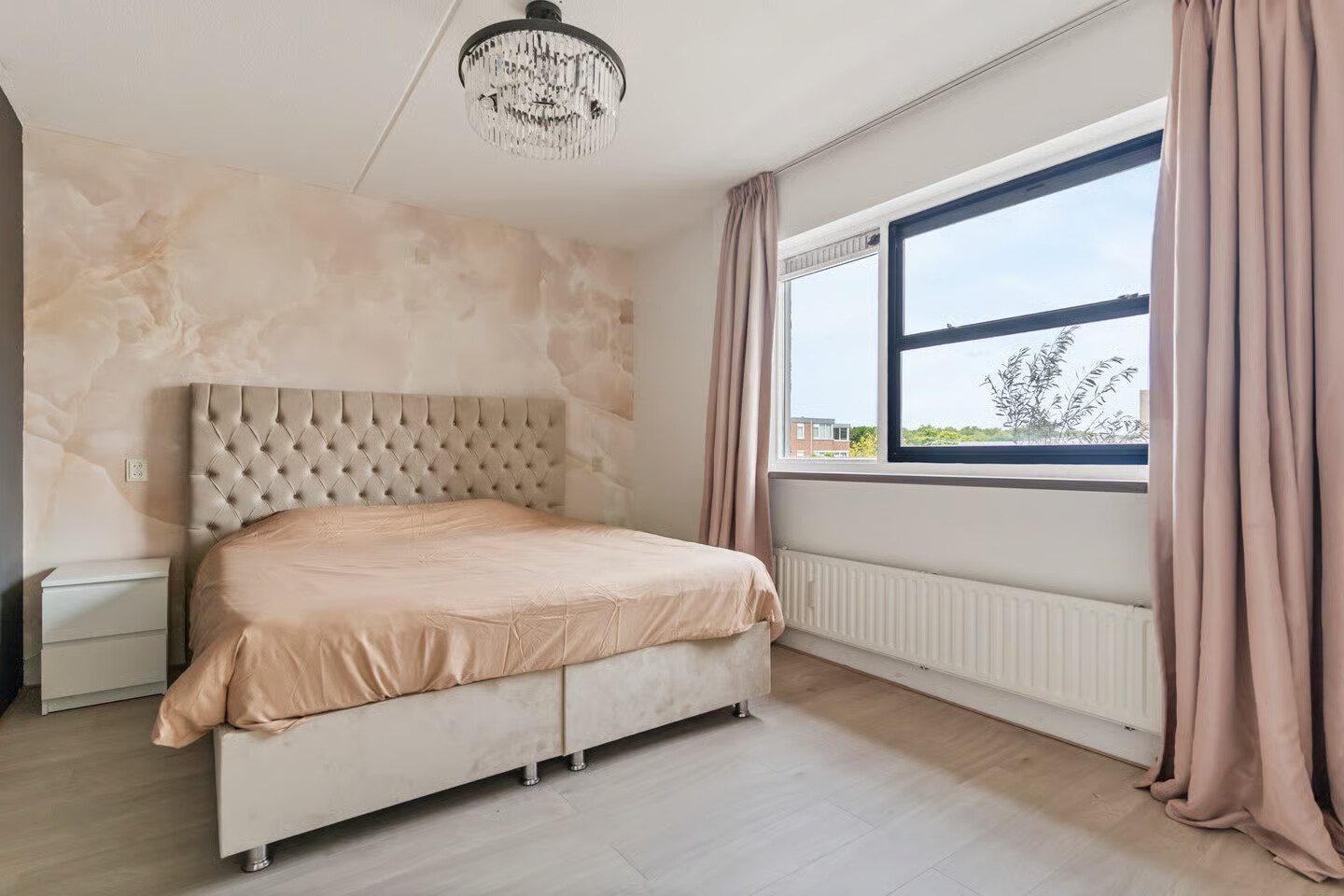Appartement te koop: Ambachtsplein 197, Rotterdam