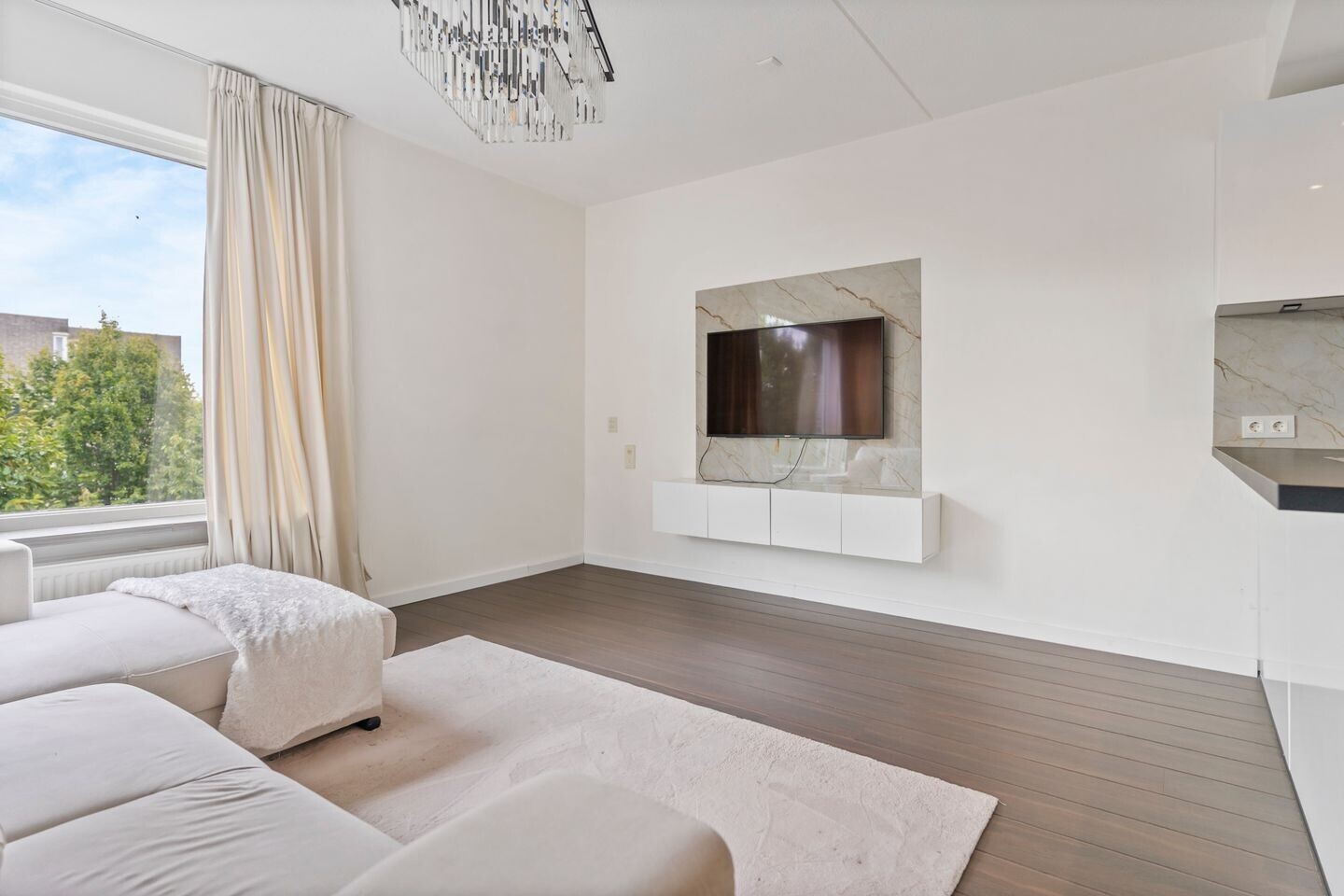 Appartement te koop: Ambachtsplein 197, Rotterdam