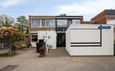 Scharlakendoorn 4