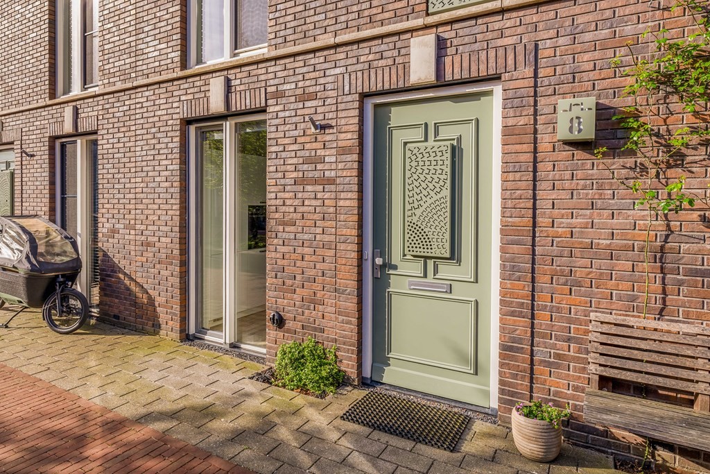 Tussenwoning te koop: Tapstraat 8, Rotterdam
