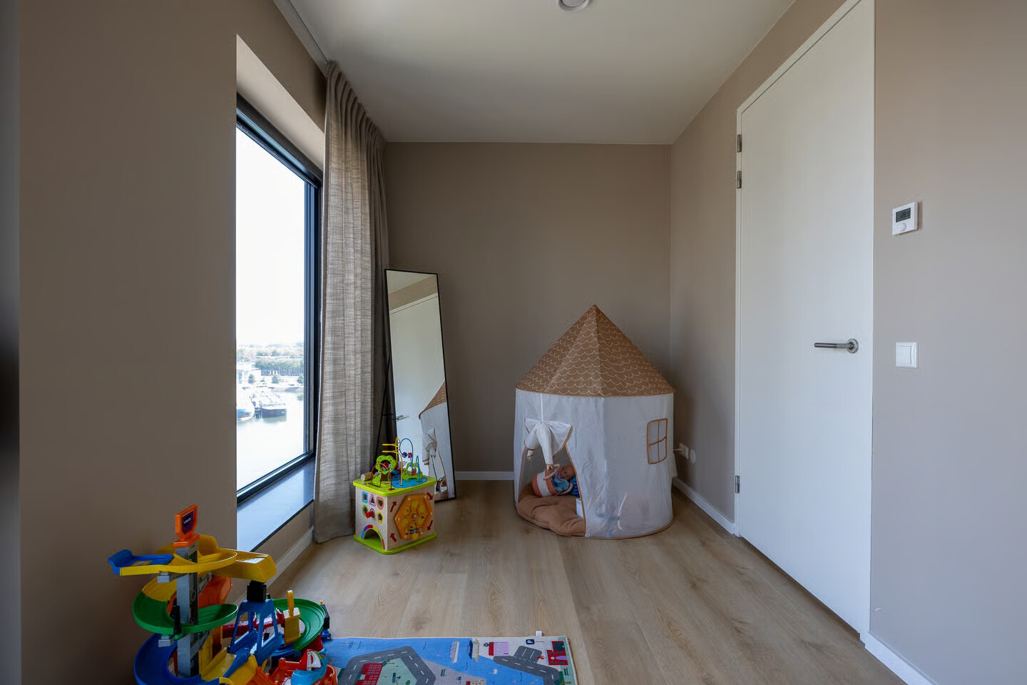 Appartement te koop: Maashaven N.z. 807, Rotterdam